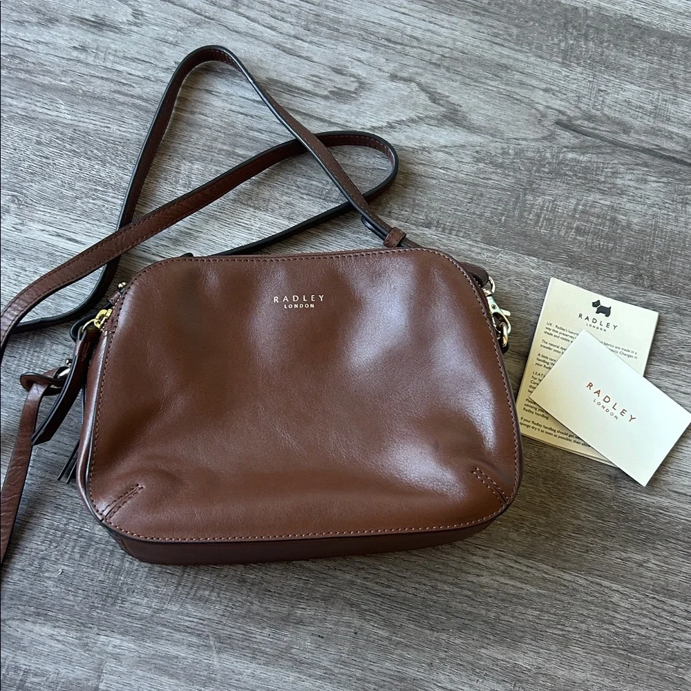 Radley London Chestnut Leather crossbody bag - Picture 1 of 16